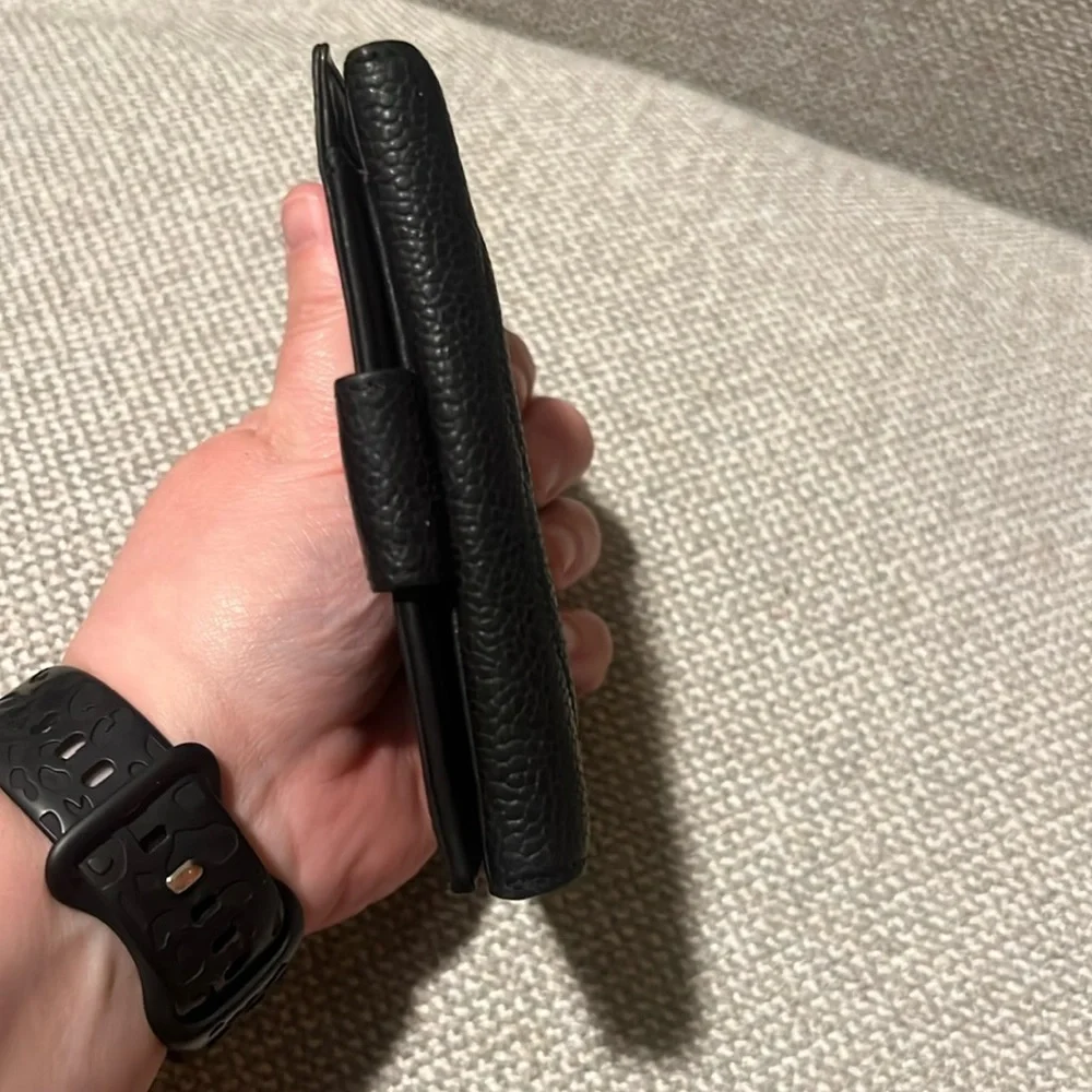 Chanel caviar bifold black wallet  Authentic